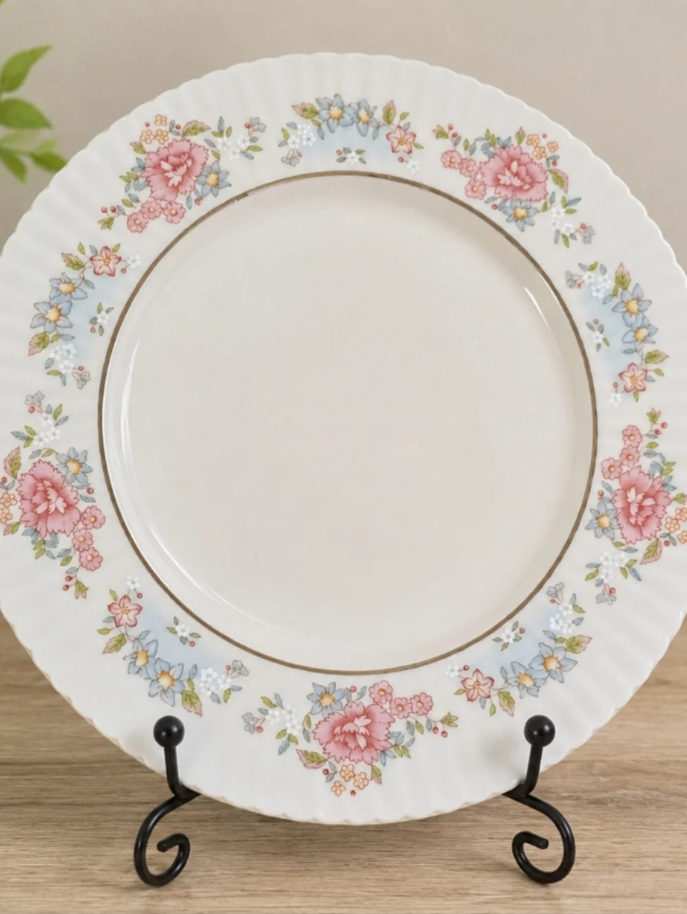 Lennox Floral Sachet Cream Pink Silver Trim Dinner Plate